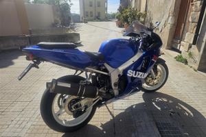 Suzuki GSXR 600 K1
