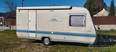 roulotte Adria 462 4 posti 