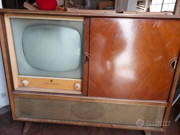 Mobile Grundig 856