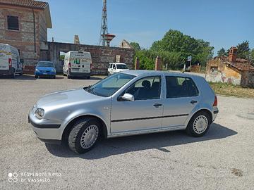 Golf 4 1600 16 V euro 4 - GPL