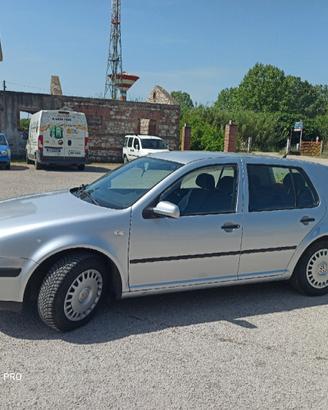 Golf 4 1600 16 V euro 4 - GPL