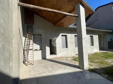 CASA SEMINDIPENDENTE A LISSONE