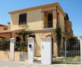 Villa con giardino