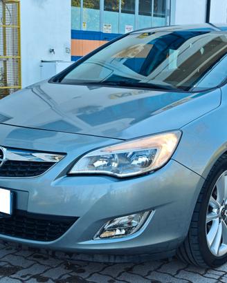 Opel Astra 1.4 Turbo 5 porte Cosmo