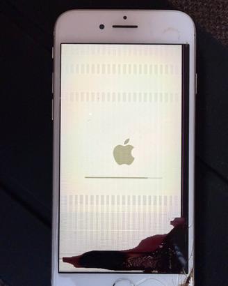 IPHONE 8 rotto