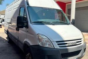 IVECO DAILY 35c15 3.0cc 219.000 KM UNICO PROPR