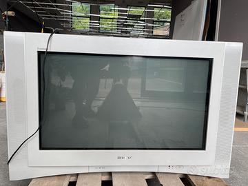 Televisore vintage Sony Trinitron