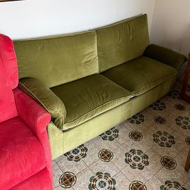 Divano matrimoniale