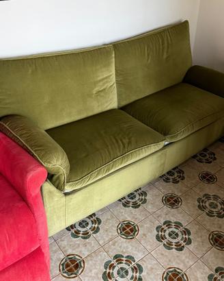 Divano matrimoniale