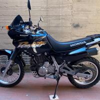 Honda NX 650 Dominator