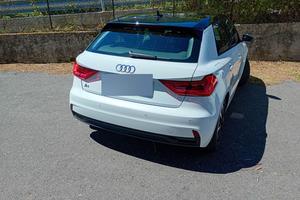 Audi A1 Sportback 1.0 bianco