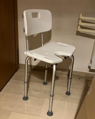 Sgabello con schienale per doccia