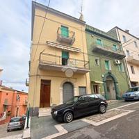 4 LOCALI A MONTENERO DI BISACCIA