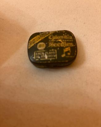 Rara scatolina metallica con puntine di gramofono