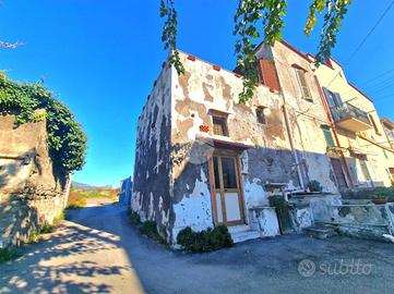 RUSTICO A TORRE DEL GRECO