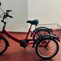 bici 3 ruote con cestino 
