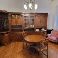 mobile soggiorno in legno massiccio con bar 