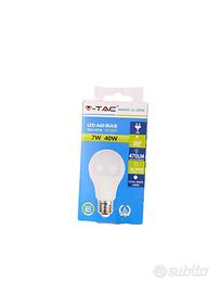 Lampadina LED A60 a luce fredda