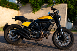 Ducati Scrambler 800 full throttle 2019