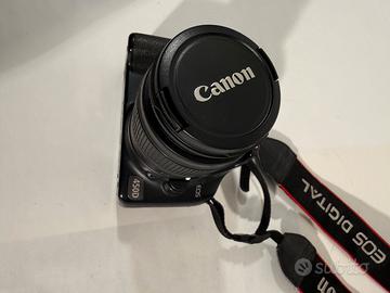 Canon Eos 450 D con obiettivo Canon 18-55