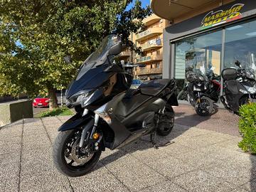 YAMAHA T Max 530 TUTTO INCLUSO ANCHE PASSAGGIO!