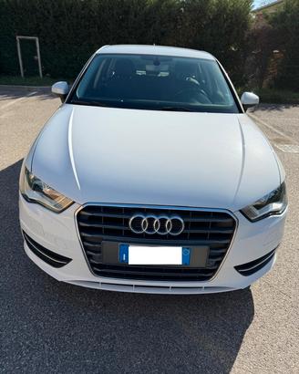 Audi A3 Sportback 1.6 TDI - NEOP. - NAV. - 12 MESI