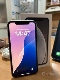 iPhone XR 64 GB White