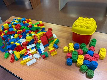 Lego/Mega Bloks First Builders