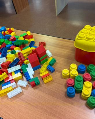 Lego/Mega Bloks First Builders