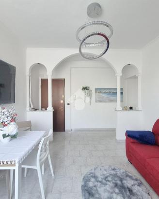 2 LOCALI A CORMANO