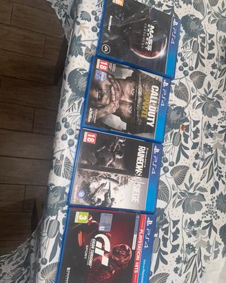 Lotto 4 Giochi PS4