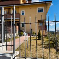 Porzione di villa bifamiliare