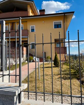 Porzione di villa bifamiliare