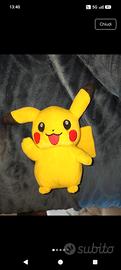 Peluche Pokemon Pikachu Tomy