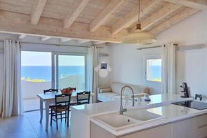 3 LOCALI A CASTELSARDO
