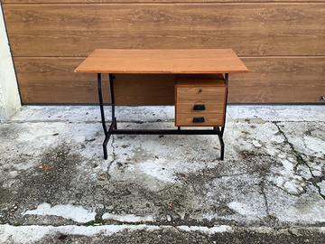 Scrivania vintage anni 70 formica