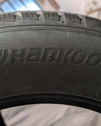 3 pneumatici invernali Hankook 235/60 R17