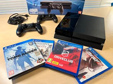 Playstation 4 500 Gb + 2 Joypad + 4 giochi