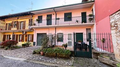 VILLA A SCHIERA A REZZATO