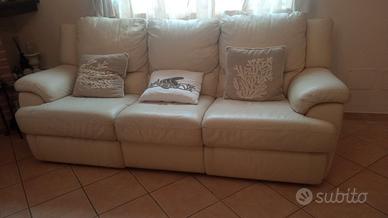 divano 3 posti in pelle