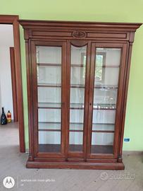 credenza in noce