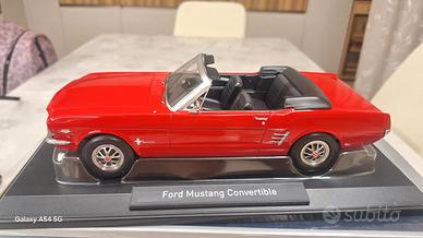 Ford Mustang Norev 1:18