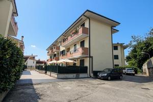 2 LOCALI A POGGIO MIRTETO