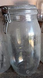 Vasi di vetro con coperchio a molla