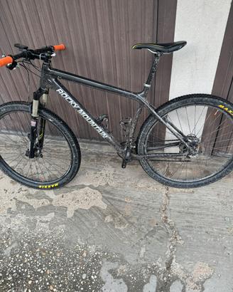 Mountain Bike Rocky Mountain