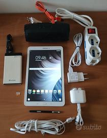 TABLET SAMSUNG DA 10.1 POLLICI PIU ACCESSORI.