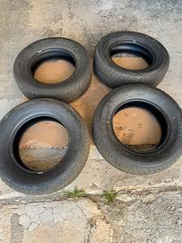 Gomme auto quattro stagioni