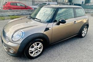 Mini Cooper D 1600 110cv 180000 km