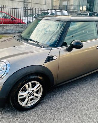 Mini Cooper D 1600 110cv 180000 km