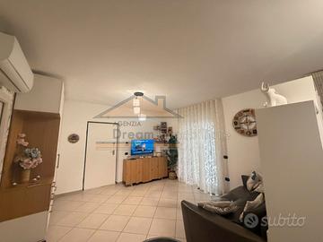 Appart. corso europa con doppio terrazzo